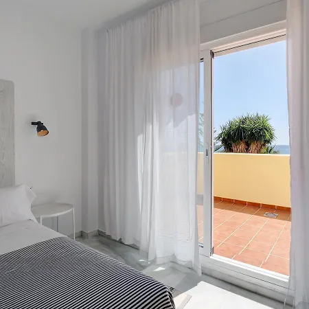 Belen Beach Ii Hébergement de vacances Estepona